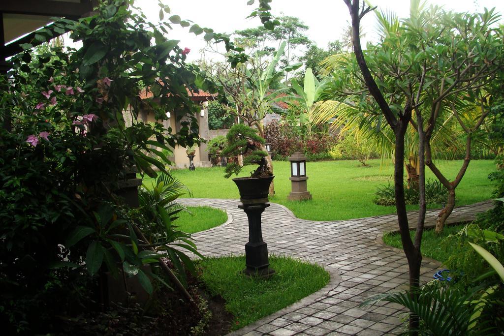 Doubleyou Homestay Pemuteran Экстерьер фото